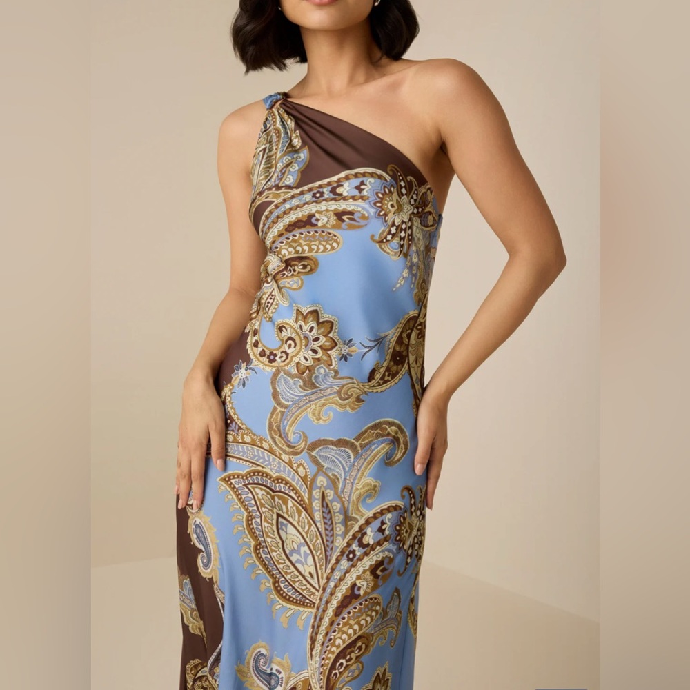 Hemant & Nandita
Saya one shoulder long dress size XS. - Picture 6 of 17
